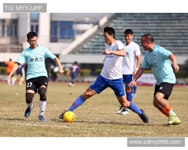 深圳足球队以95分领跑总决赛积分榜展现强劲实力和夺冠希望 深圳足球队以95分领跑总决赛积分榜展现强劲实力和夺冠希望
