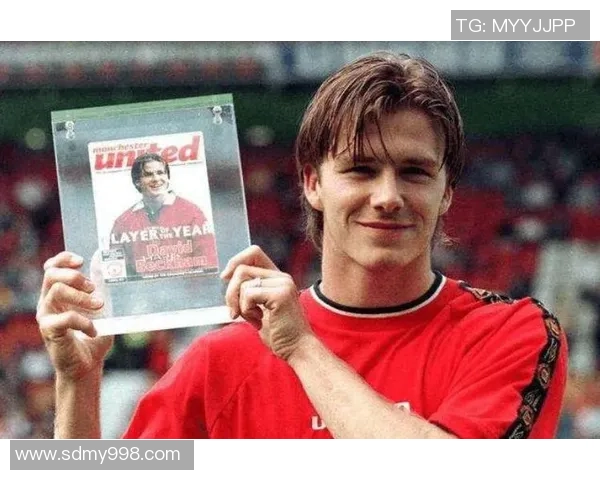 足球明星卡挂件正版收藏品带你感受足球魅力与激情的完美结合 足球明星卡挂件正版收藏品带你感受足球魅力与激情的完美结合