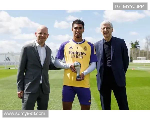 足球明星奖杯数量大比拼谁才是历史最佳球员的真正赢家 足球明星奖杯数量大比拼谁才是历史最佳球员的真正赢家